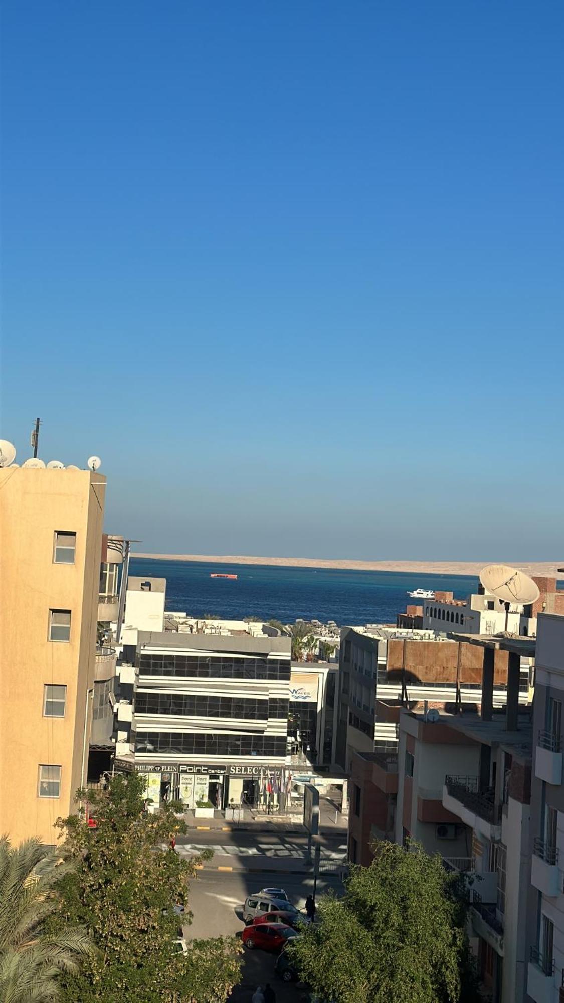 Sea View At Sheraton Road 2 Bed الغردقة