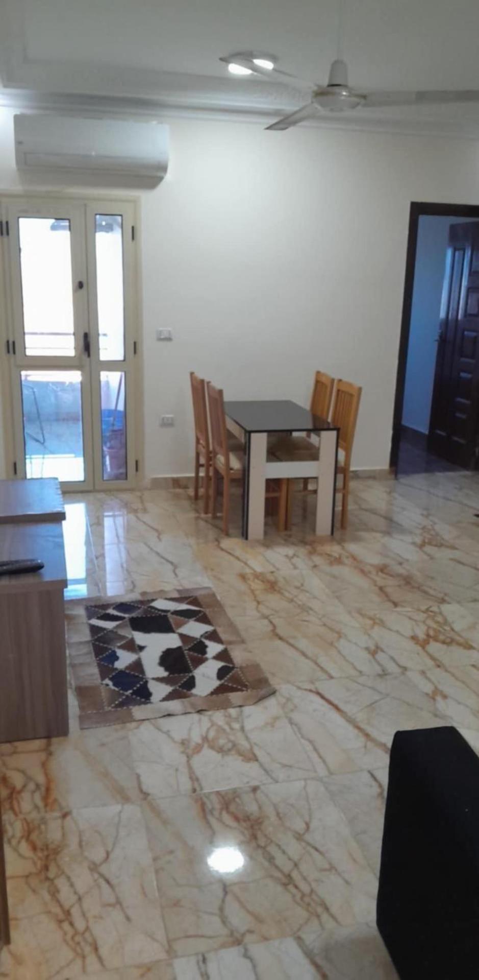 Sea View At Sheraton Road 2 Bed شقة