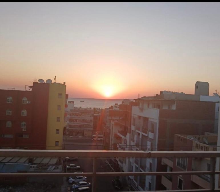 Sea View At Sheraton Road 2 Bed شقة *